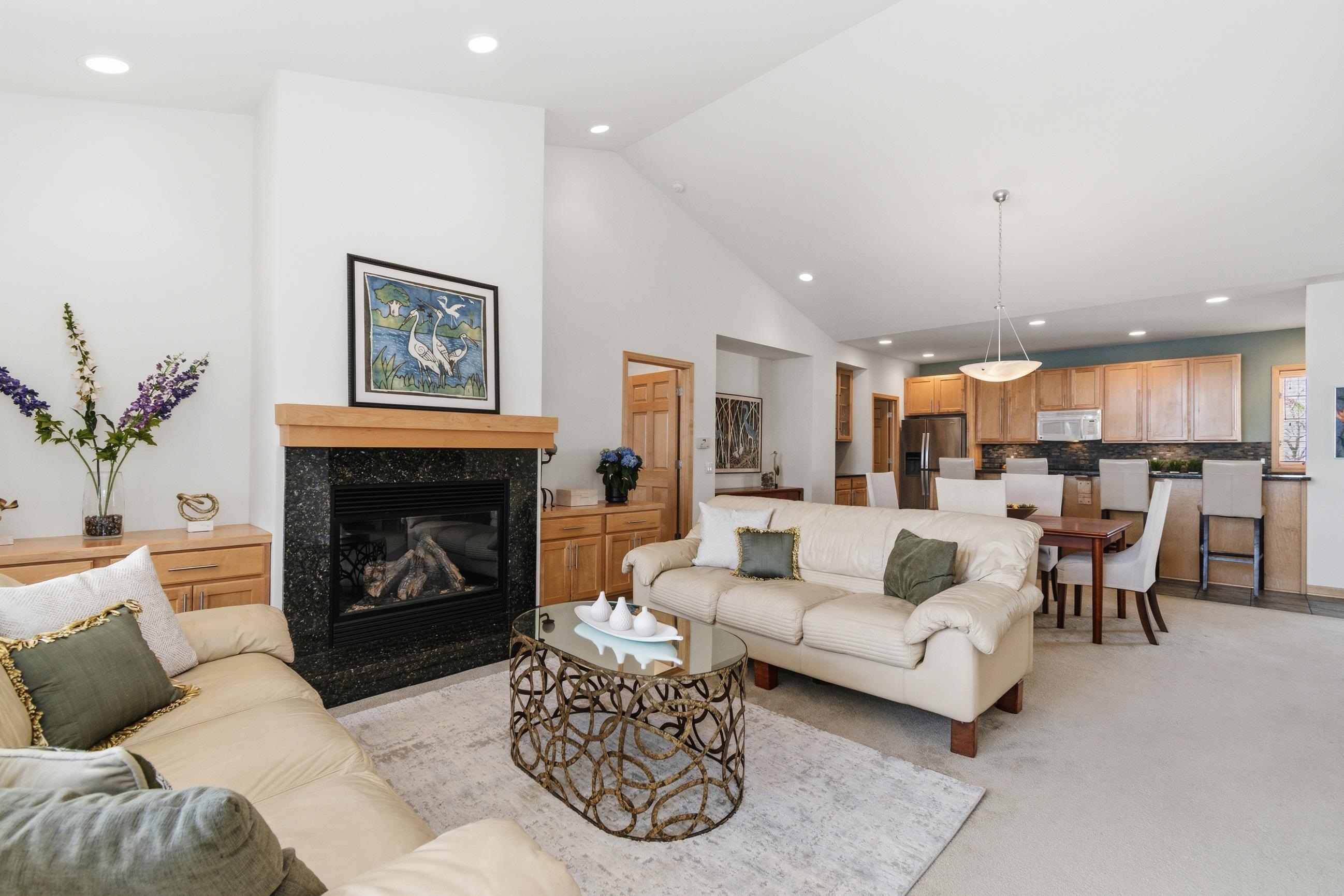 1615 Pond View Middleton, WI 53562 - Photo 8 of 76