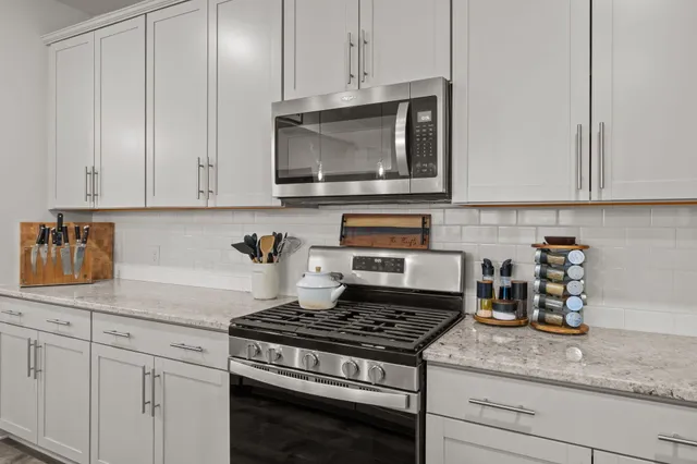 $672,000 | 491 Spring Hollow Drive, Charleston, SC 29492