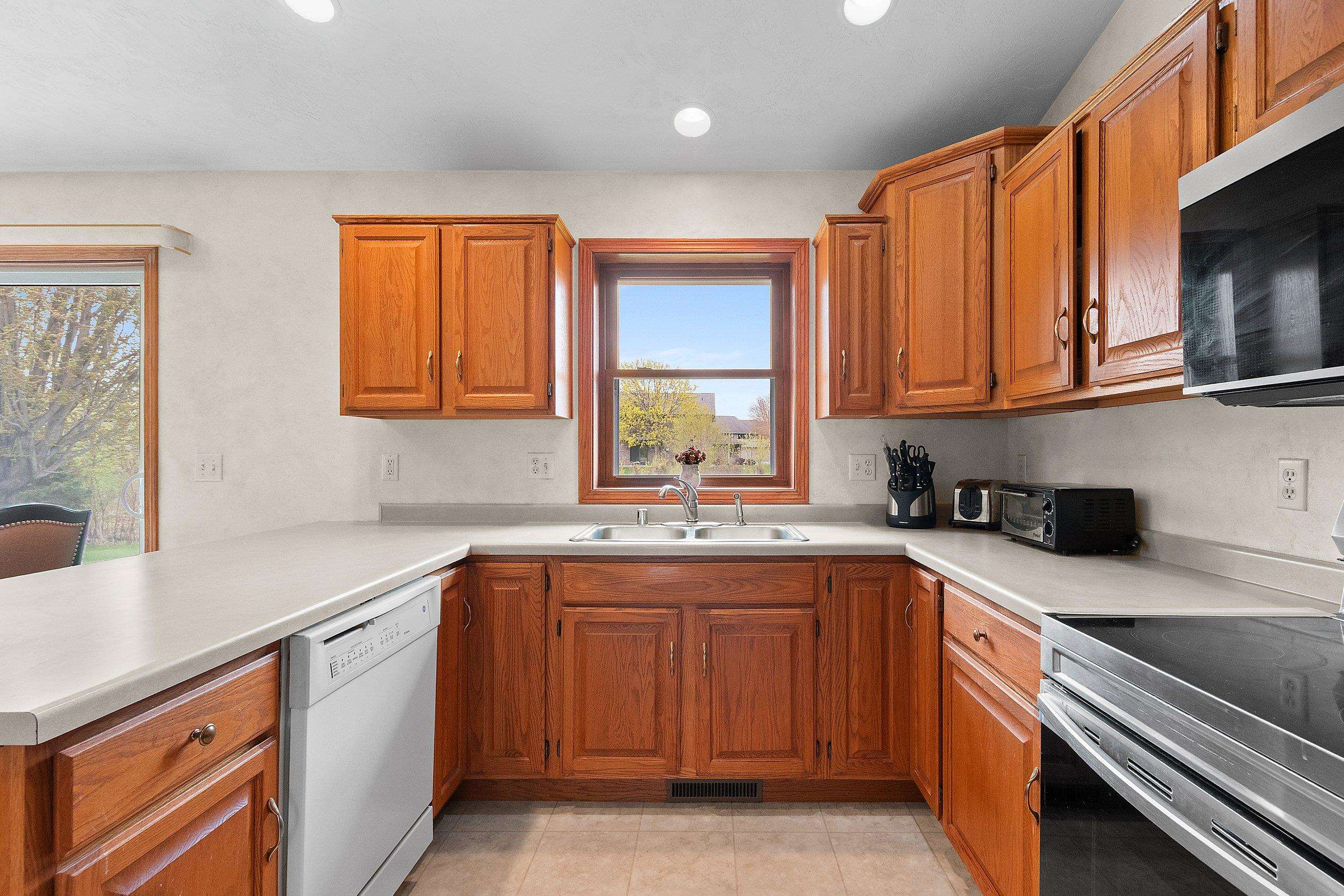 5433 Brookview Drive Appleton, WI 54913 - Photo 13 of 51
