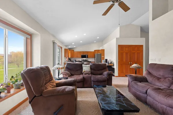 $324,900 | 5433 Brookview Drive, Appleton, WI 54913