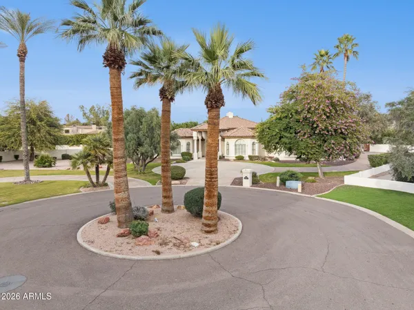 $14,000 | 8303 North 61st Place, Paradise Valley, AZ 85253