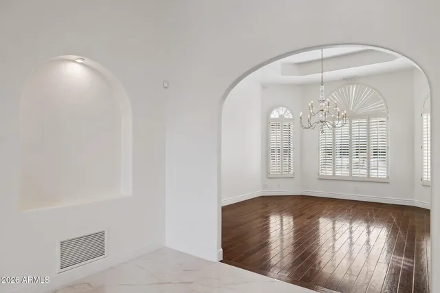 $18,000 | 8303 North 61st Place, Paradise Valley, AZ 85253