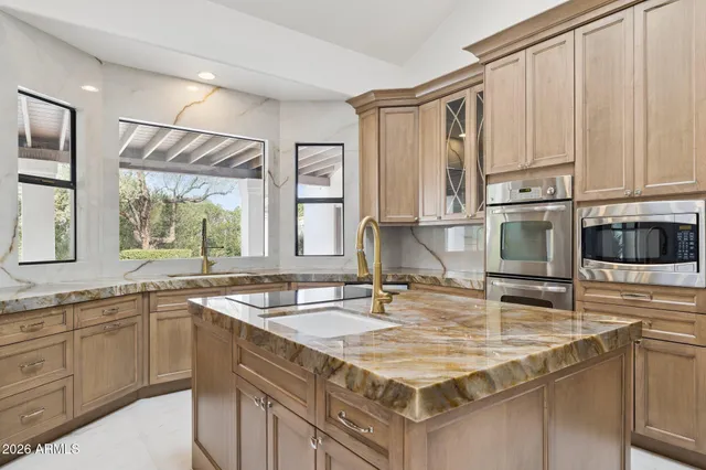 $18,000 | 8303 North 61st Place, Paradise Valley, AZ 85253