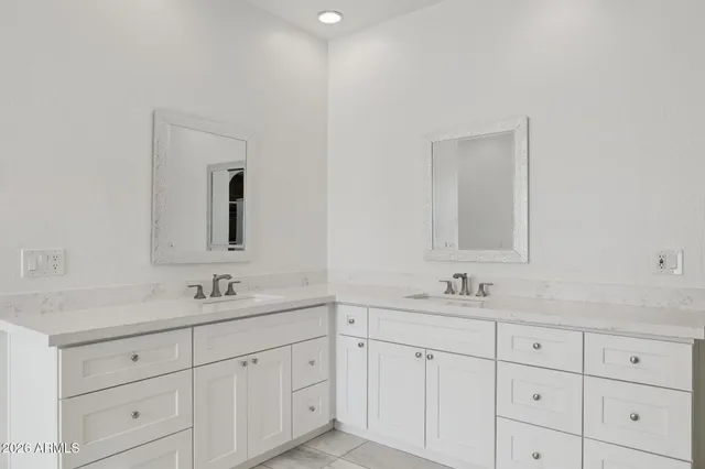 $18,000 | 8303 North 61st Place, Paradise Valley, AZ 85253