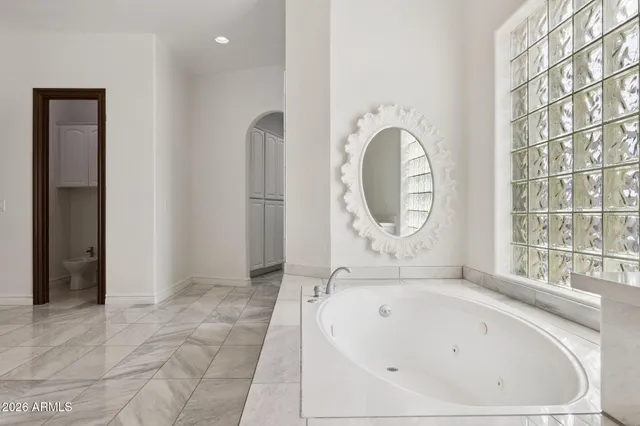 $18,000 | 8303 North 61st Place, Paradise Valley, AZ 85253