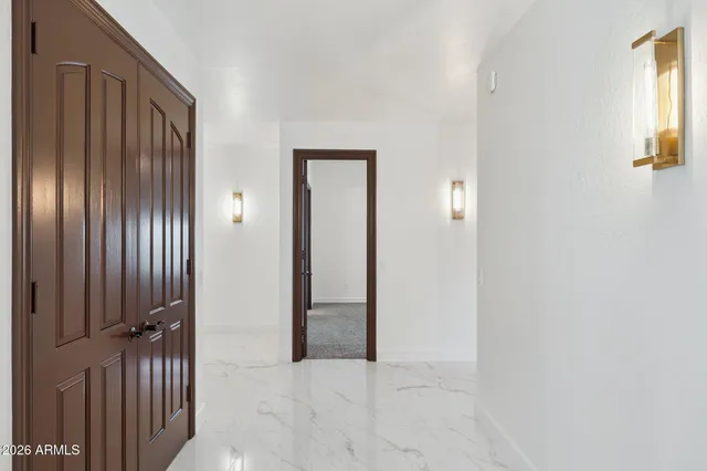 $18,000 | 8303 North 61st Place, Paradise Valley, AZ 85253