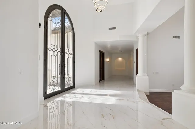 $18,000 | 8303 North 61st Place, Paradise Valley, AZ 85253