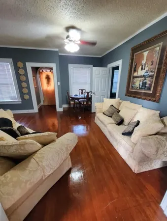 $2,800 | 2322 Oakdale Street, Houston, TX 77004