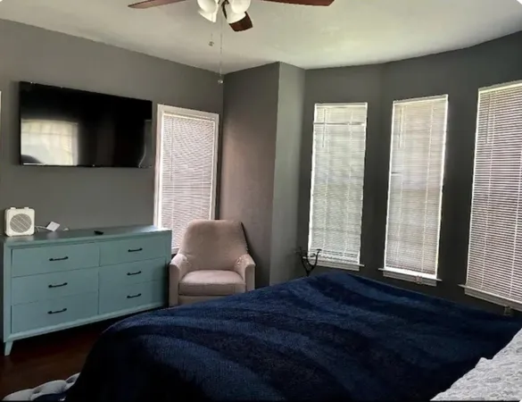 $2,800 | 2322 Oakdale Street, Houston, TX 77004