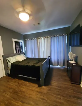 $2,800 | 2322 Oakdale Street, Houston, TX 77004