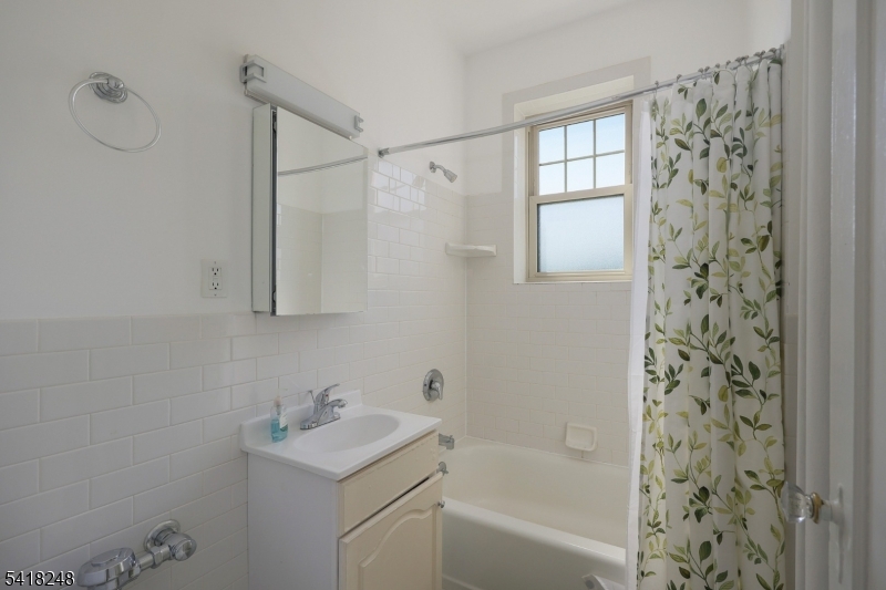 4 Riverside Drive, Unit 302 Cranford, NJ 07016 - Photo 15 of 23