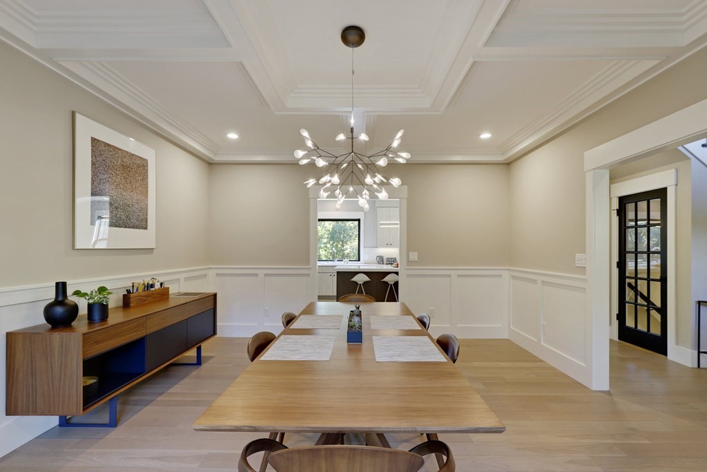 17 Applecrest Road Weston, MA 02493 - Photo 8 of 42