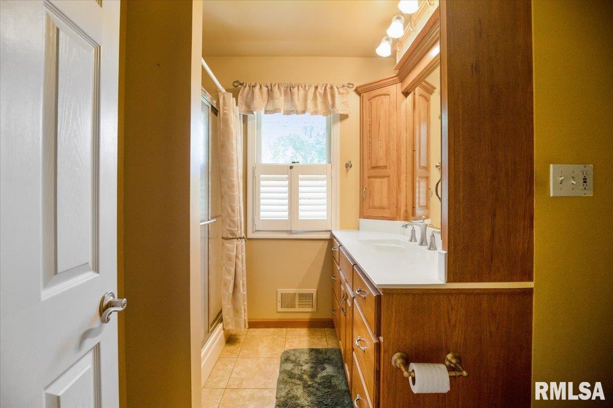 2159 Cherry Road Springfield, IL 62704 - Photo 23 of 42