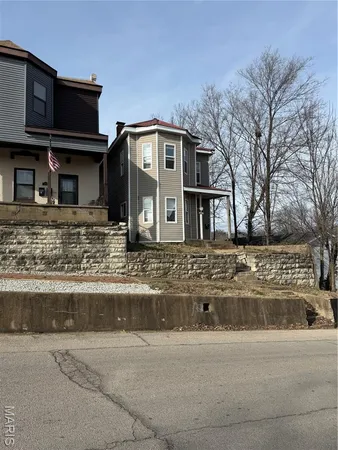 $35,000 | 104 East 2nd Street, De Soto, MO 63020