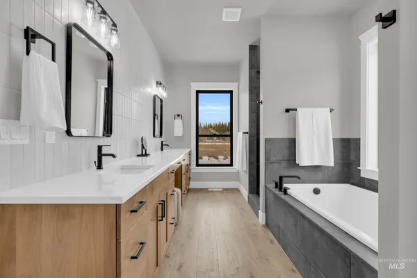 $1,090,000 | 1107 Mo's Way, McCall, ID 83638