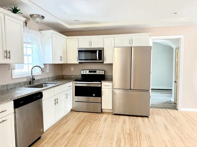 $3,100 | 32 Jerry Way, Unit FRONT, Taunton, MA 02780