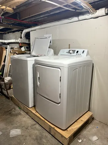 $3,100 | 32 Jerry Way, Unit FRONT, Taunton, MA 02780