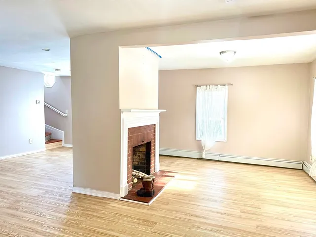 $3,100 | 32 Jerry Way, Unit FRONT, Taunton, MA 02780