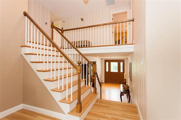 39 Circle Road Lexington, MA 02420 - Photo 11 of 24 a view of entryway