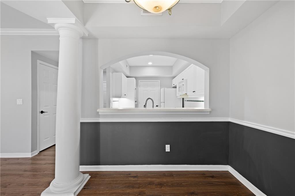 3636 Habersham Road Northwest, Unit 2207 Atlanta, GA 30305 - Photo 10 of 32