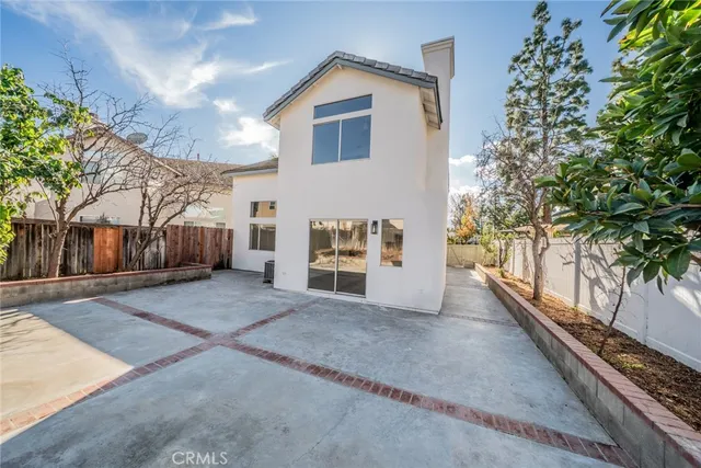 $679,900 | 951 Willowcreek Drive, Corona, CA 92878