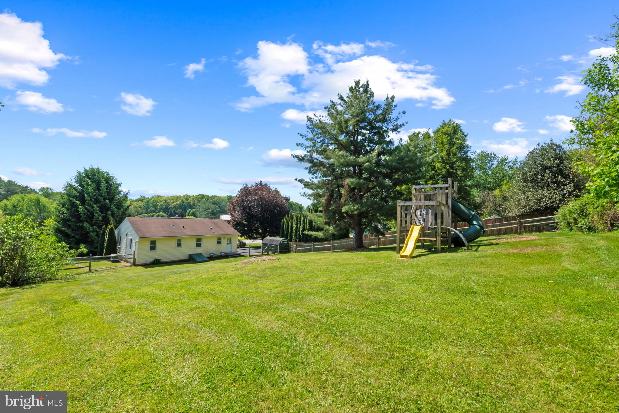 3242 Lineboro Road Manchester, MD 21102 - Photo 27 of 30 View of the rear yard