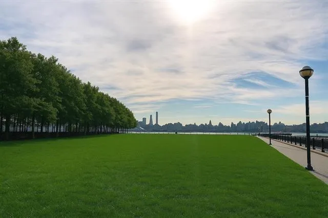 $4,065 | 509 Washington Street, Unit 2, Hoboken, NJ 07030