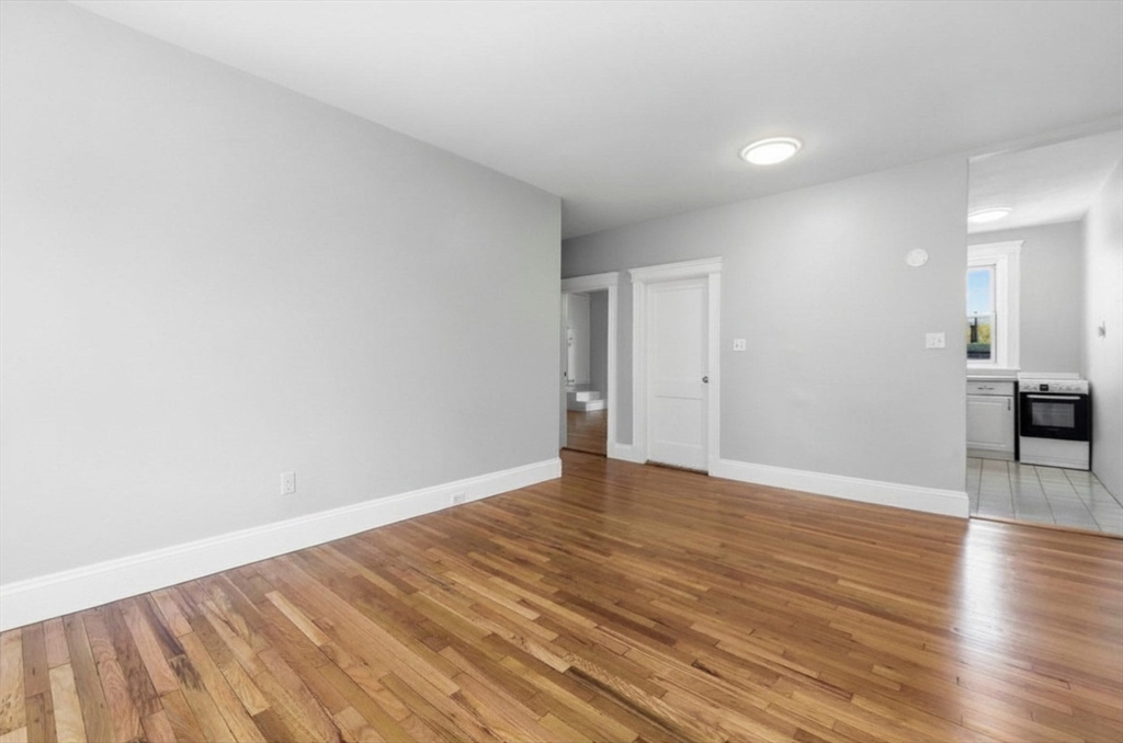 77 Parkman Street, Unit 4 Brookline, MA 02446 - Photo 6 of 20
