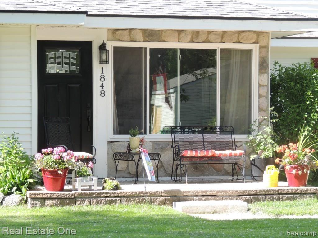 1848 June Avenue Rochester Hills, MI 48309 - Photo 2 of 28