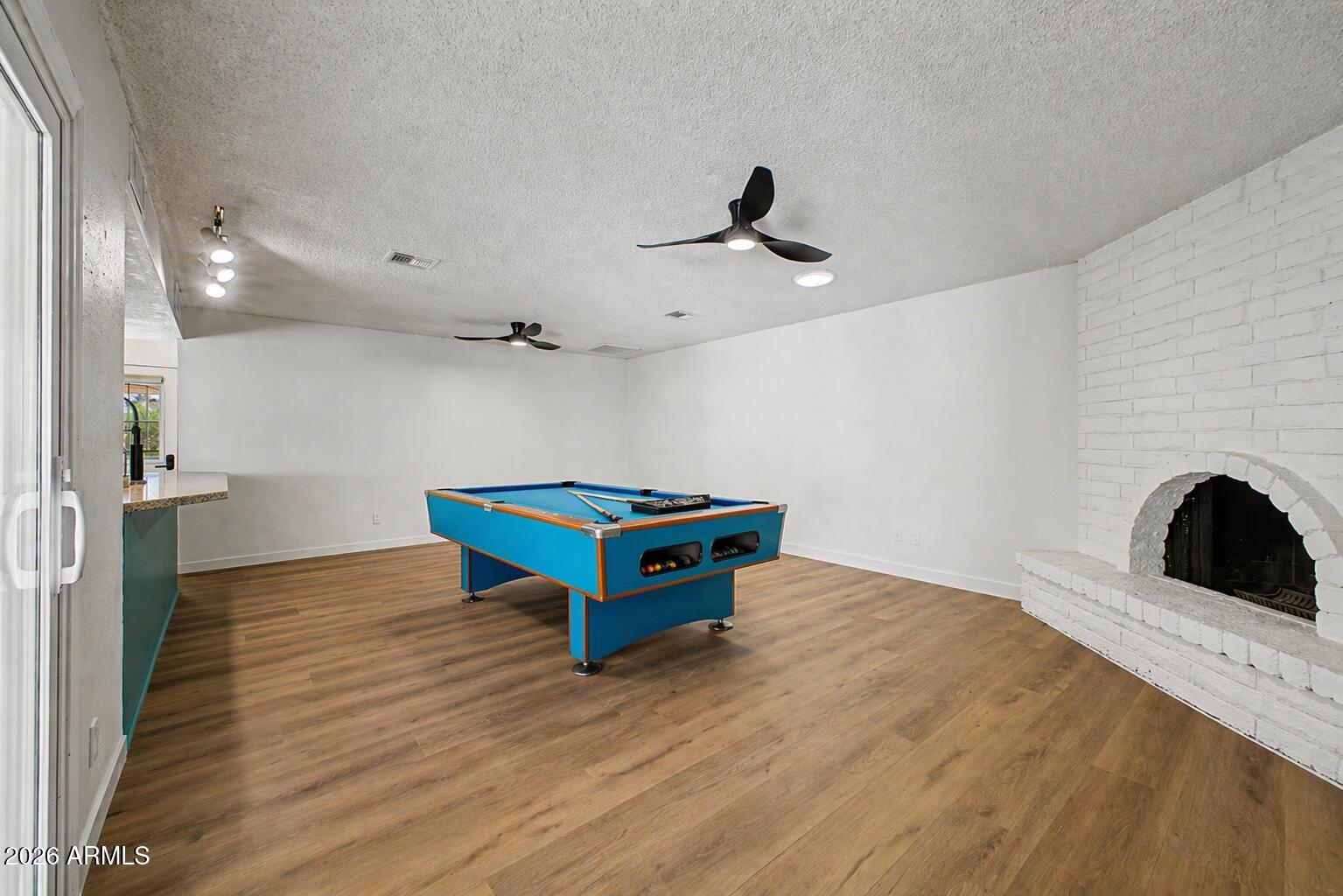 2552 East Brown Road Mesa, AZ 85213 - Photo 15 of 37 9 - Brown