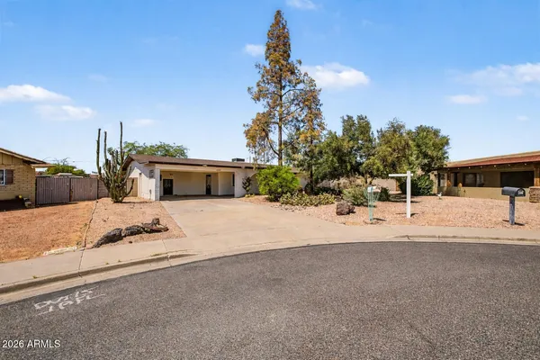 $590,000 | 2552 East Brown Road, Mesa, AZ 85213