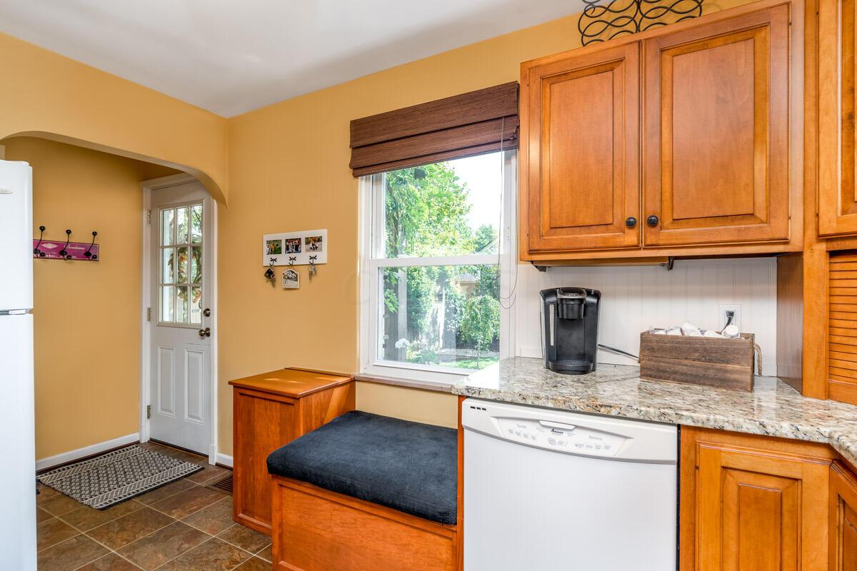 102 James Road Columbus, OH 43230 - Photo 15 of 46