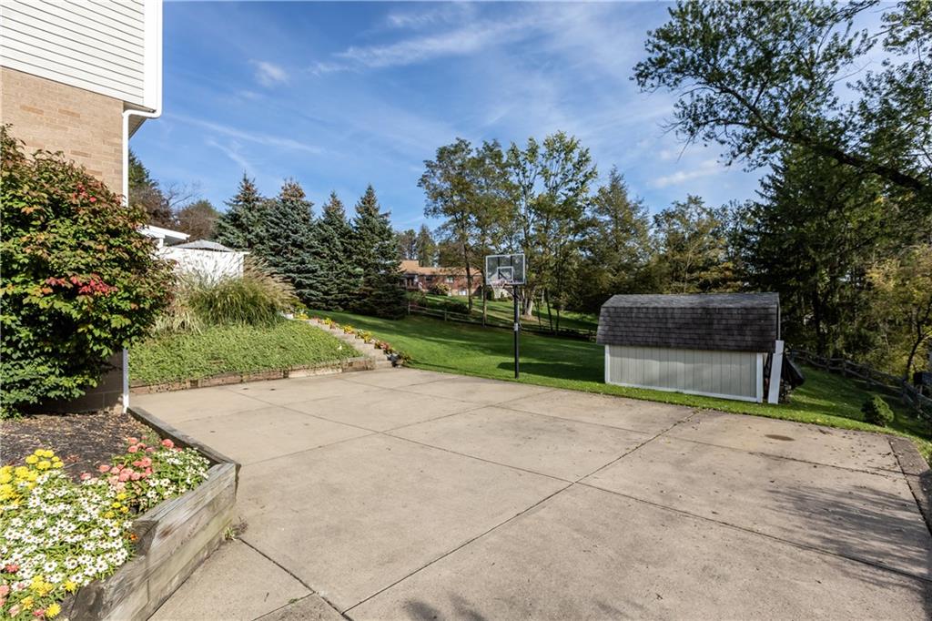 454 Nicholson Road Sewickley, PA 15143 - Photo 4 of 25 Gallery Image 4