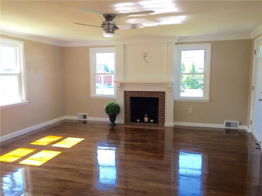 1427 Old Butler Road New Castle, PA 16101 - Photo 2 of 15