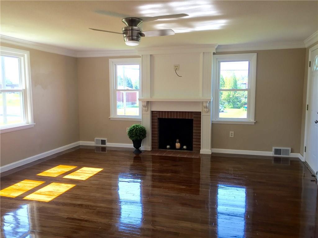 1427 Old Butler Road New Castle, PA 16101 - Photo 3 of 15