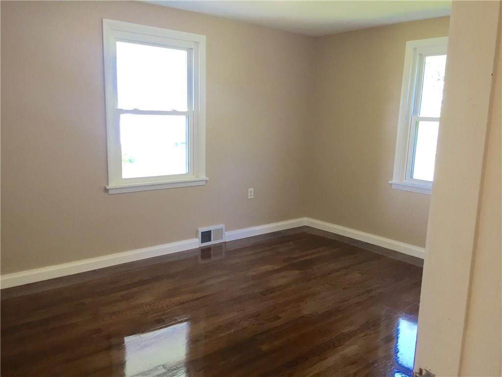 1427 Old Butler Road New Castle, PA 16101 - Photo 10 of 15
