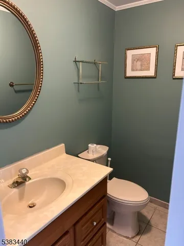 $825,000 | 10 Fredrick Court, Hillsborough, NJ 08844