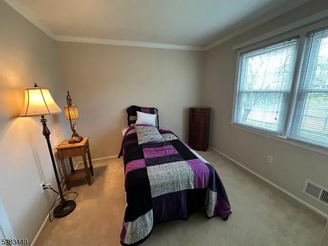 $825,000 | 10 Fredrick Court, Hillsborough, NJ 08844