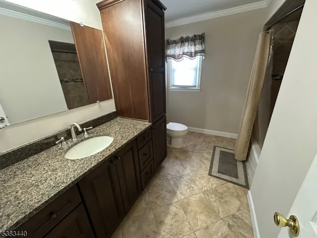 $825,000 | 10 Fredrick Court, Hillsborough, NJ 08844