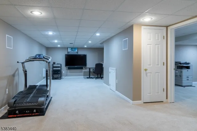 $825,000 | 10 Fredrick Court, Hillsborough, NJ 08844