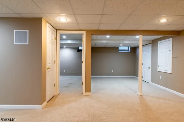 $825,000 | 10 Fredrick Court, Hillsborough, NJ 08844