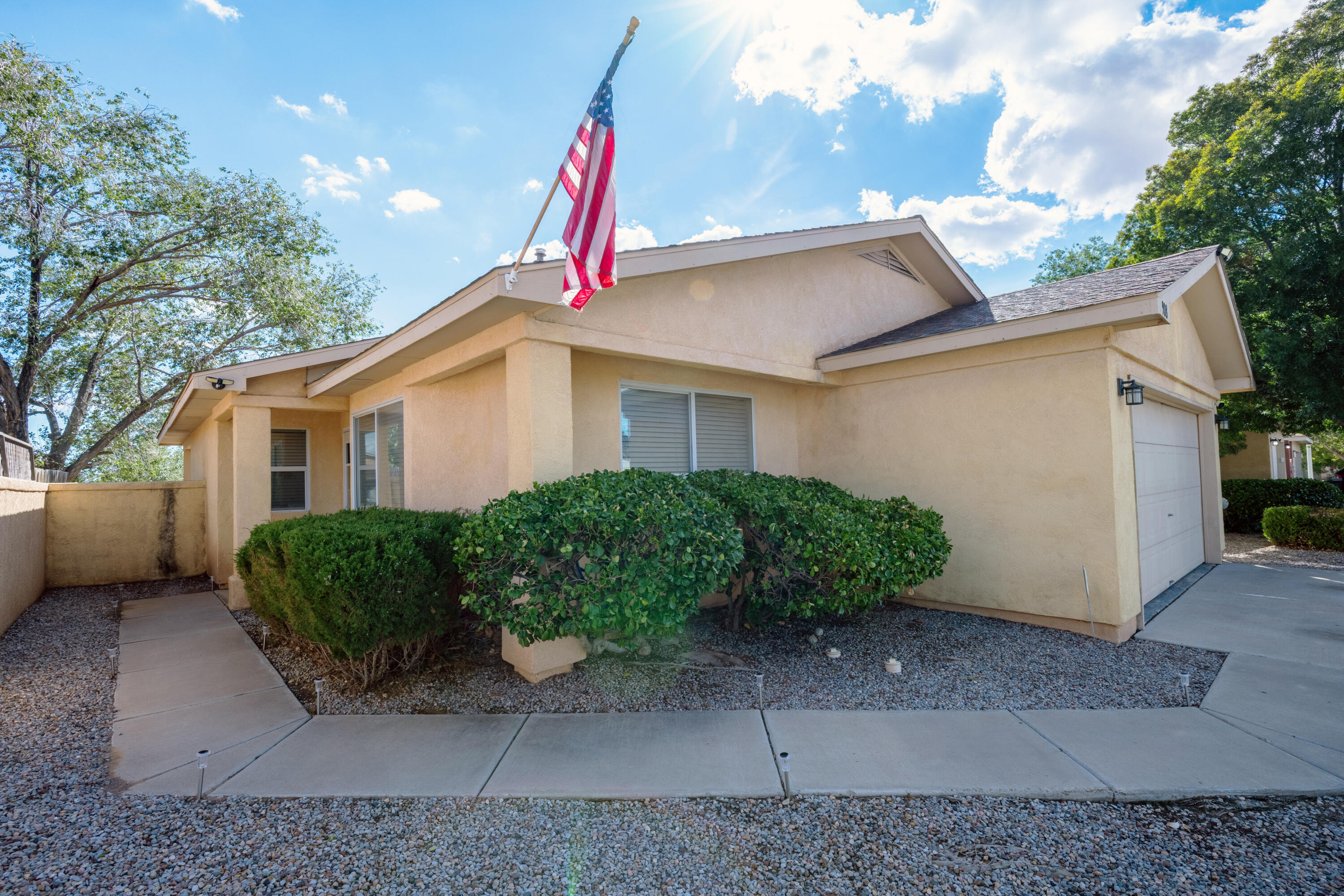 908 Somerset Meadows Drive Rio Rancho, NM 87144 - Photo 3 of 23 Gallery Image 3