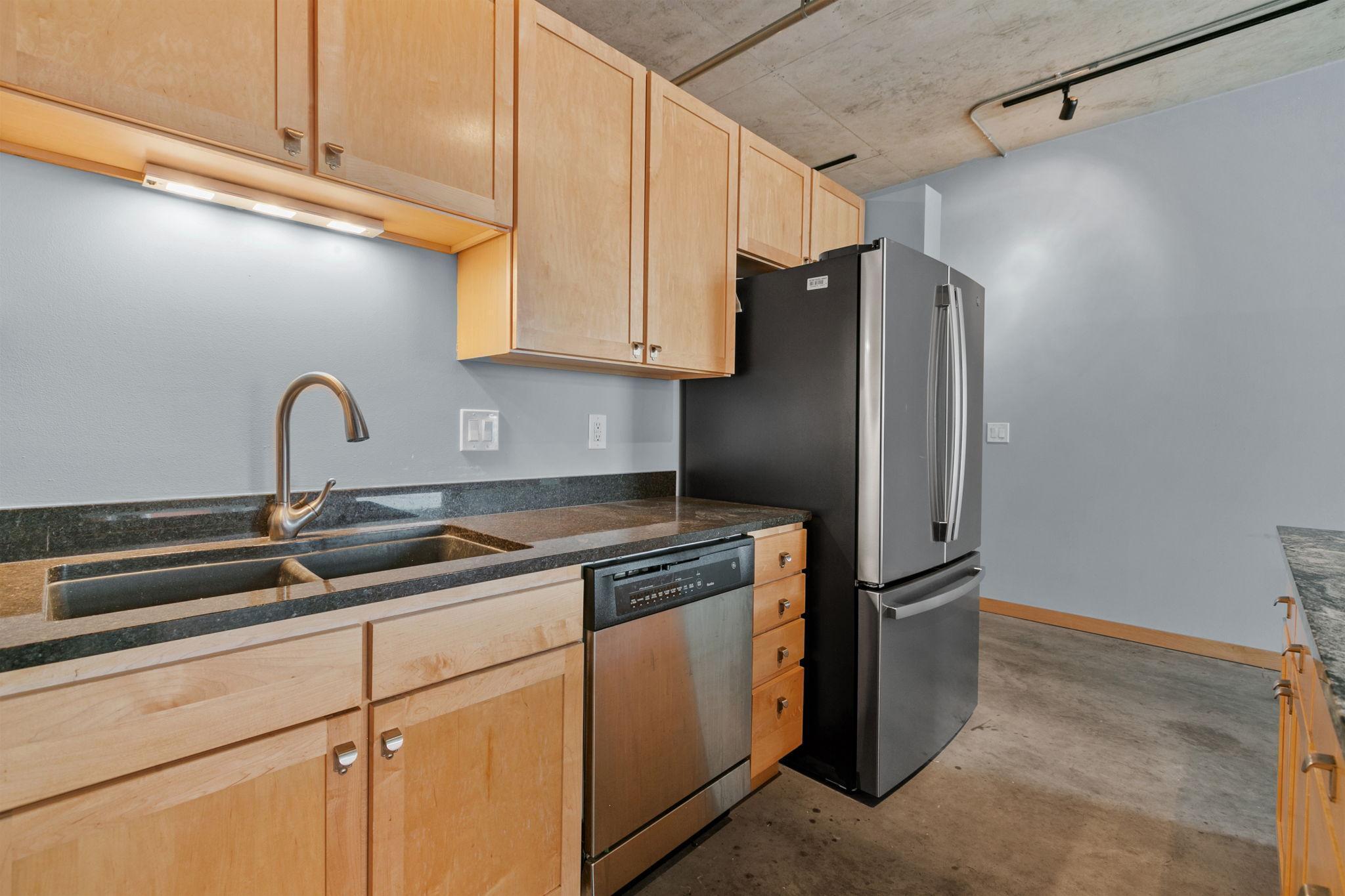 720 North 4th Street, Unit 403 Minneapolis, MN 55401 - Photo 6 of 27