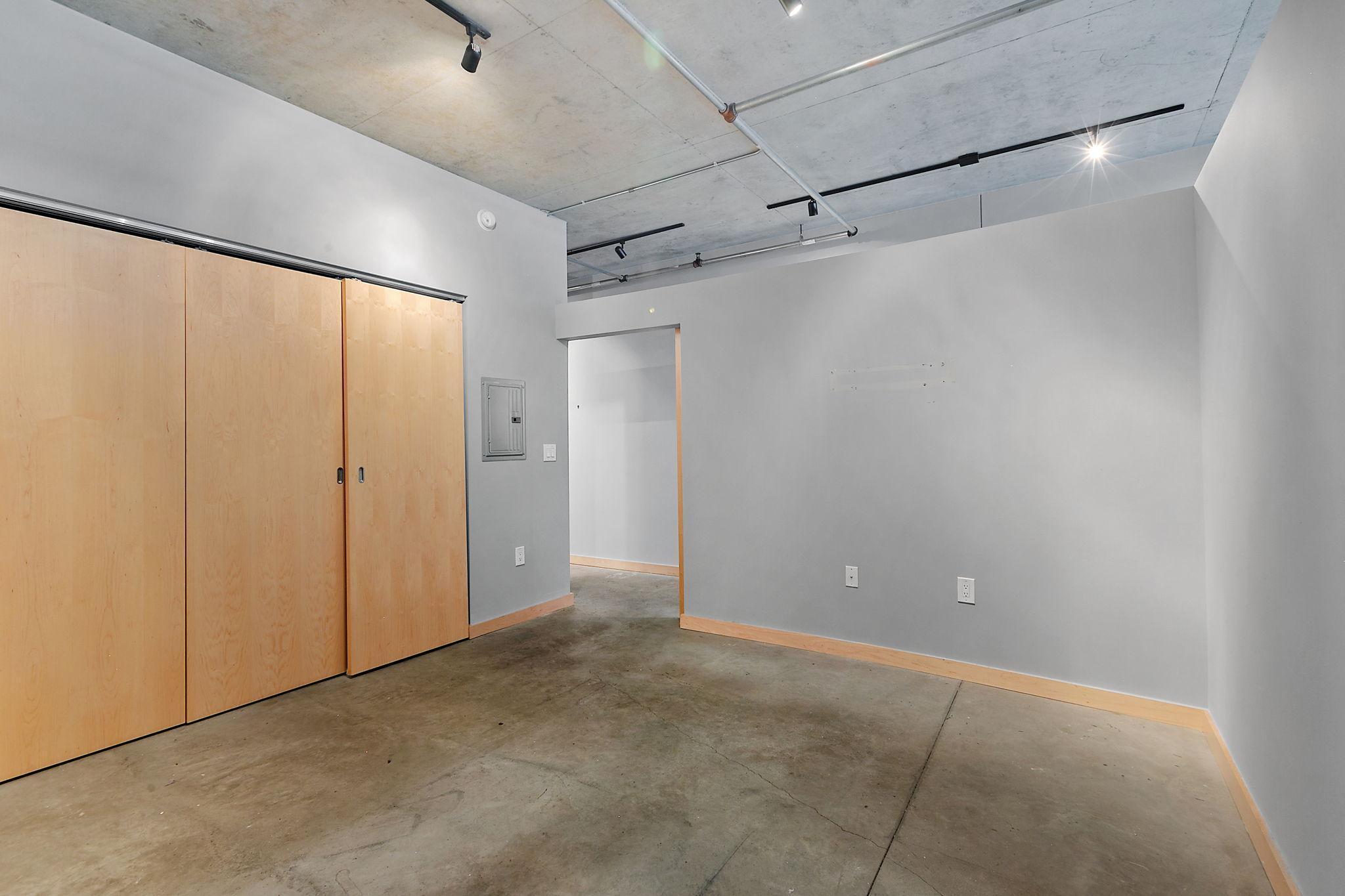 720 North 4th Street, Unit 403 Minneapolis, MN 55401 - Photo 10 of 27