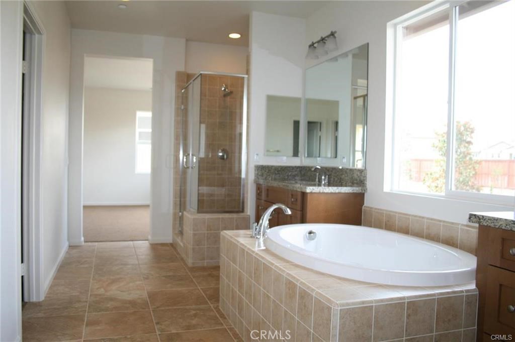 10926 Playa Del Sol Riverside, CA 92503 - Photo 11 of 18 Master Bath