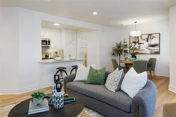 $2,295 | 4501 Druid Lane, Unit 1206, Dallas, TX 75205