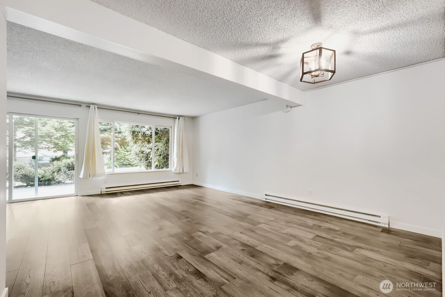 7924 212th Street Southwest, Unit 107 Edmonds, WA 98026 - Photo 5 of 17