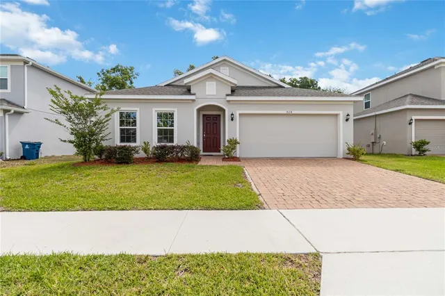 $2,350 | 928 Avenal Lane, Davenport, FL 33837