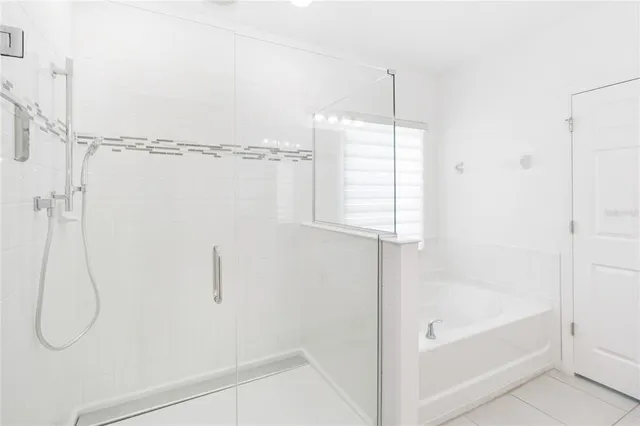 $2,350 | 928 Avenal Lane, Davenport, FL 33837