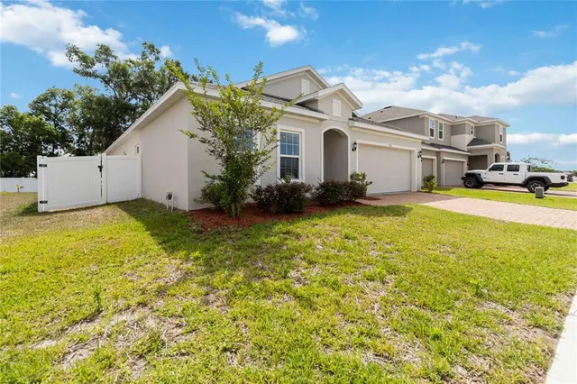 $2,350 | 928 Avenal Lane, Davenport, FL 33837